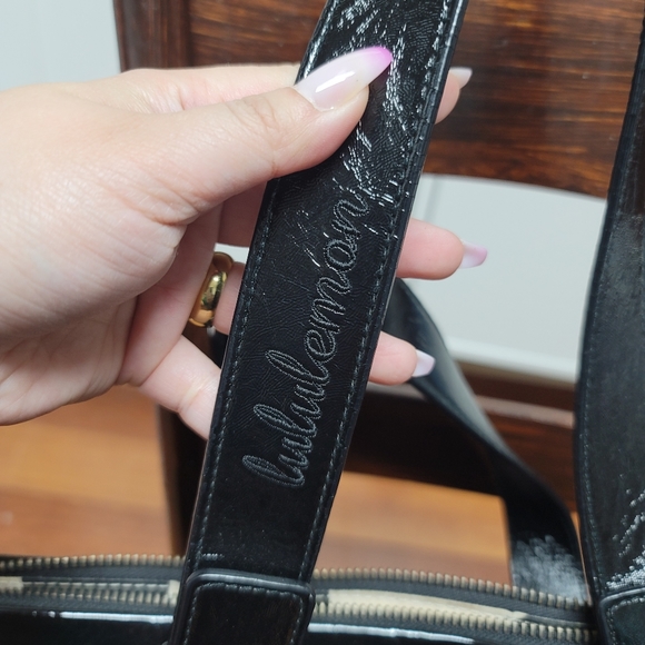 Lululemon Gym/Shoulder Bag - Picture 11 of 14